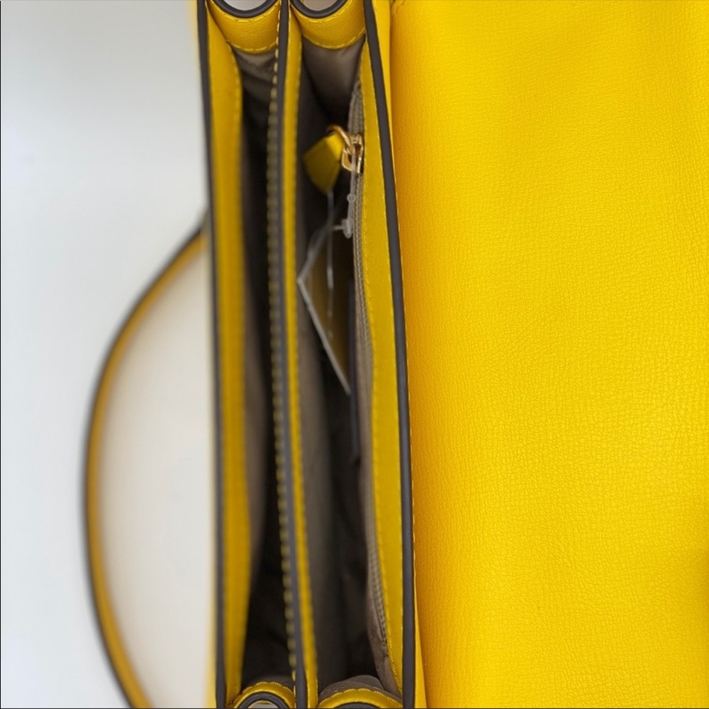 MICHAEL KORS MOTT LARGE CHAIN SHOULDER CROSSBODY - Picture 6 of 16